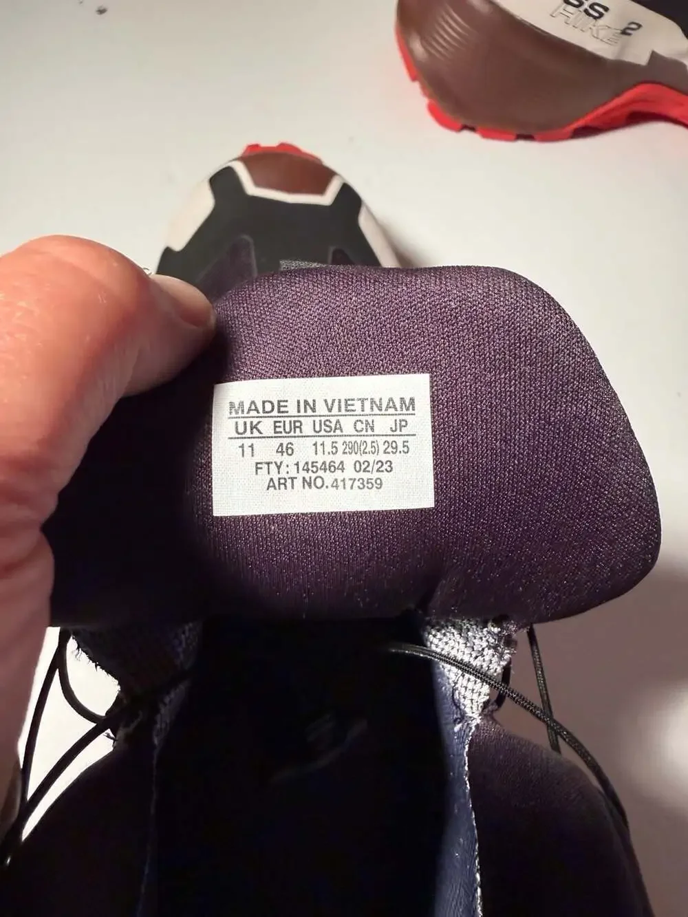 Salomon pre owned
